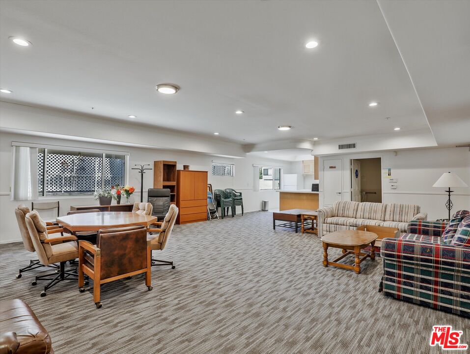 937 12th St Unit: 308
