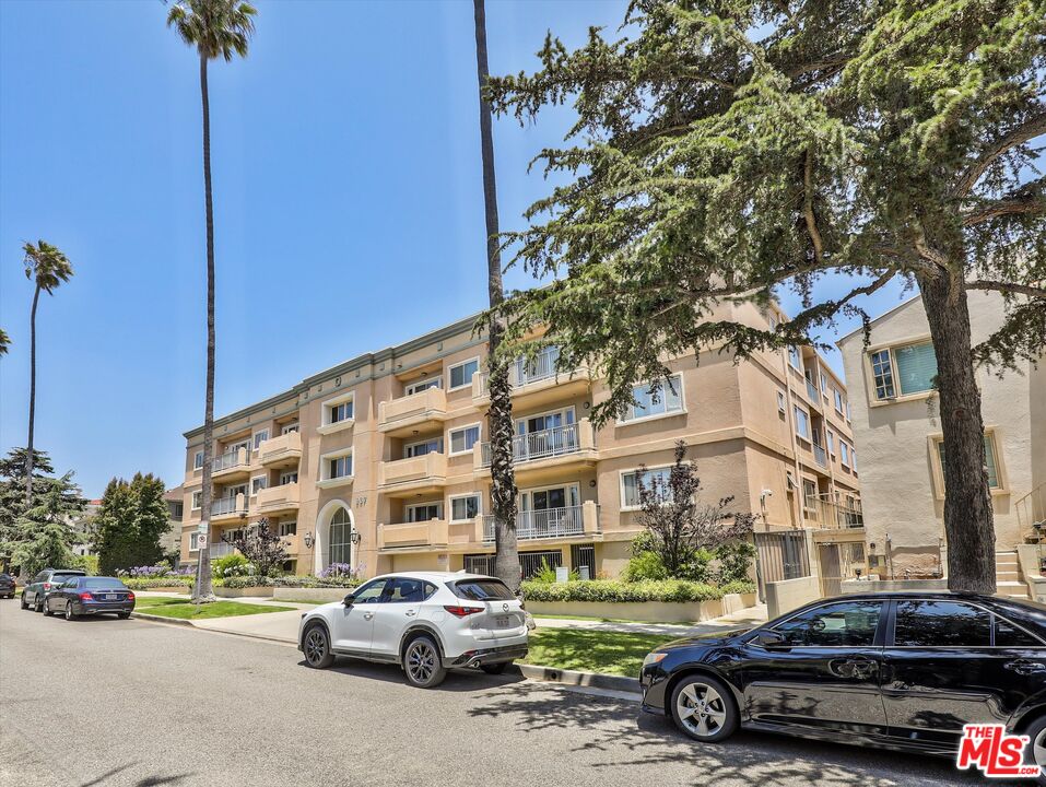 937 12th St Unit: 308