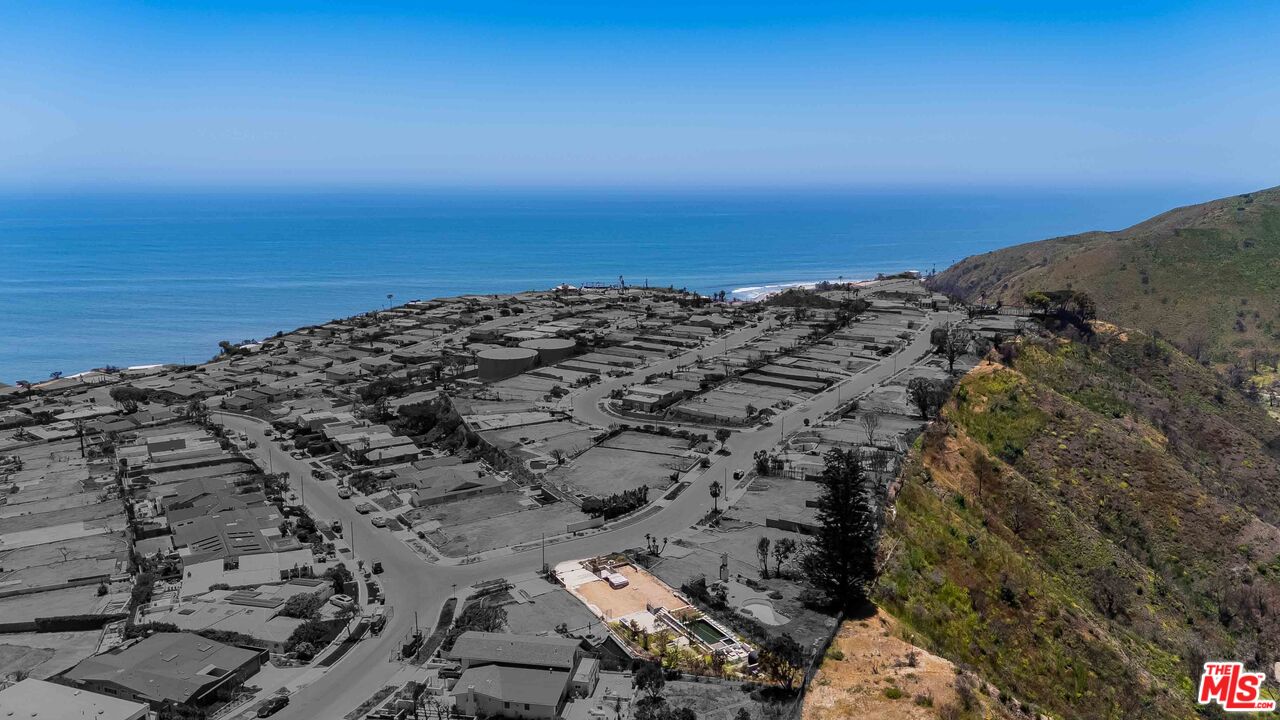 18301 Clifftop Way