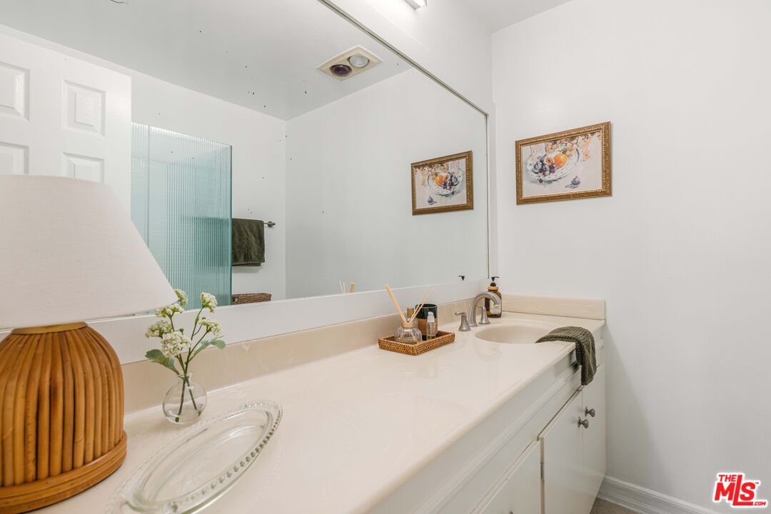 901 10th St Unit: 204