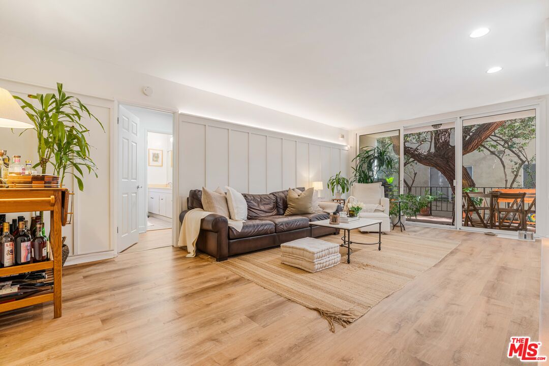 901 10th St Unit: 204