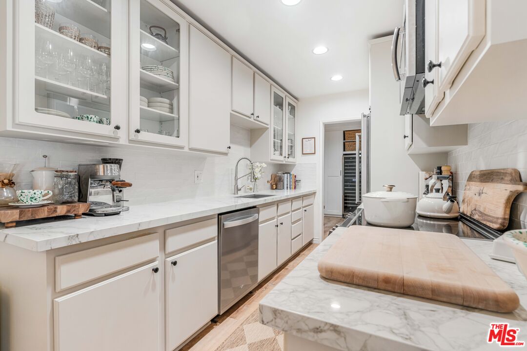 901 10th St Unit: 204