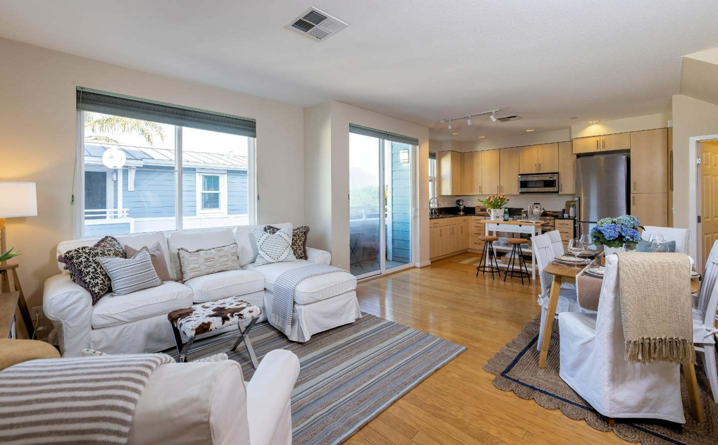 1066 41st AVE C203