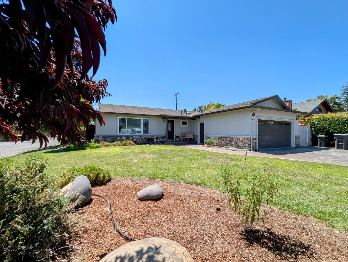 18240 Vanderbilt DR