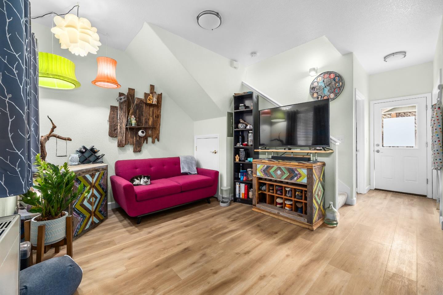 1576 Heritage Lane