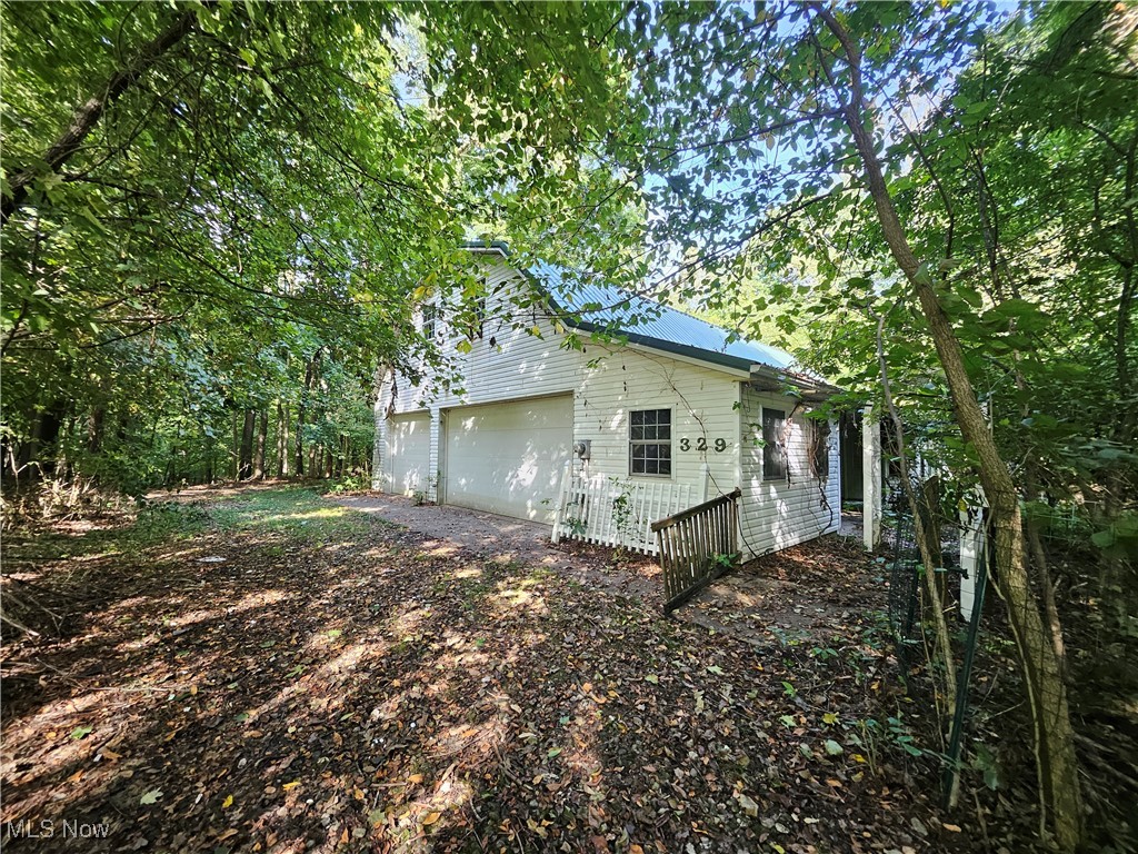 329 Druerie Lane