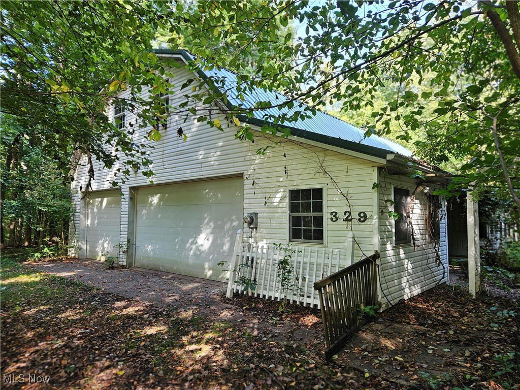 329 Druerie Lane