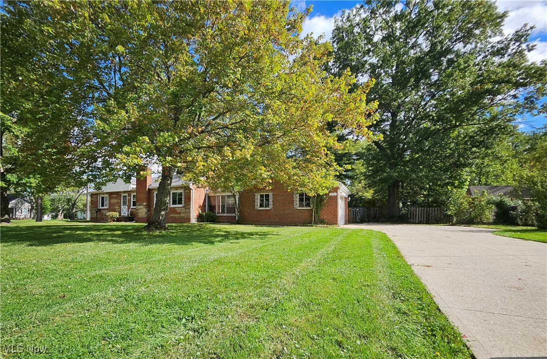 7529 Mapleway Drive