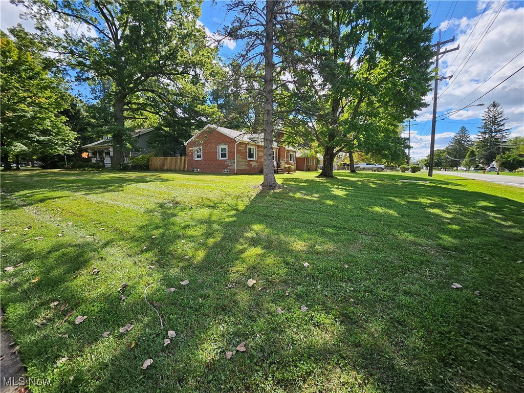 7529 Mapleway Drive