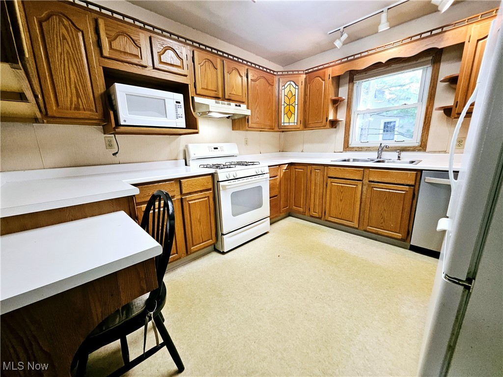 7529 Mapleway Drive