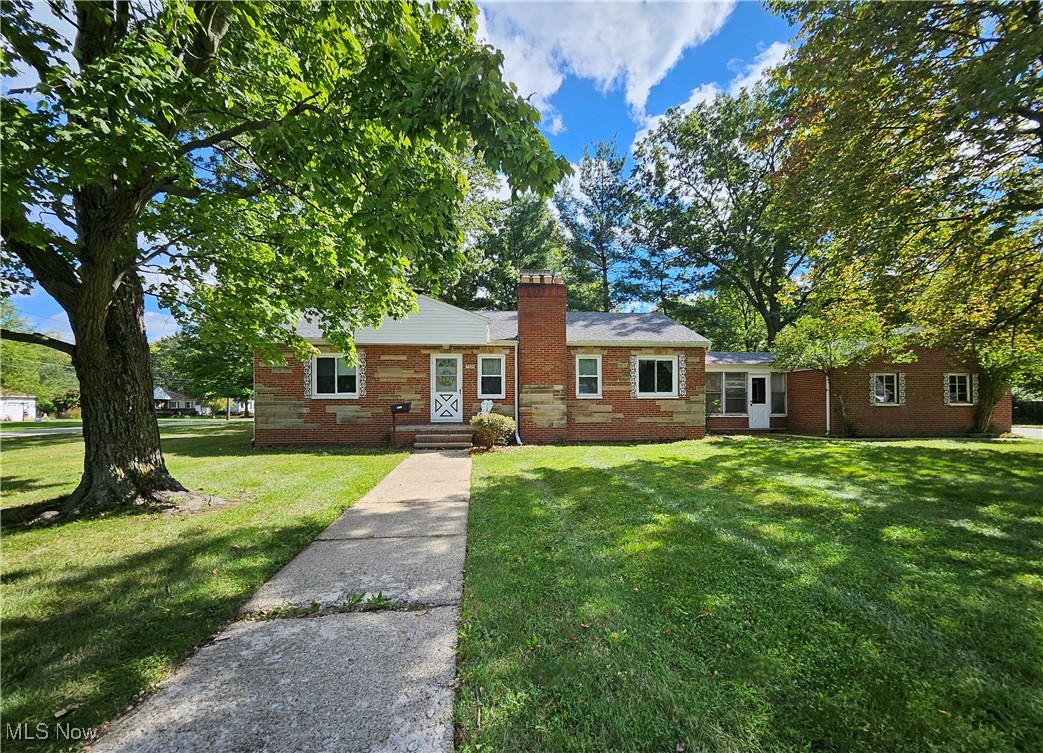7529 Mapleway Drive