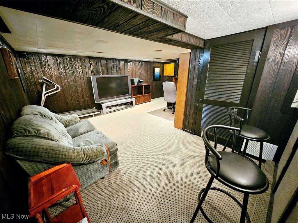 17305 Independence Court