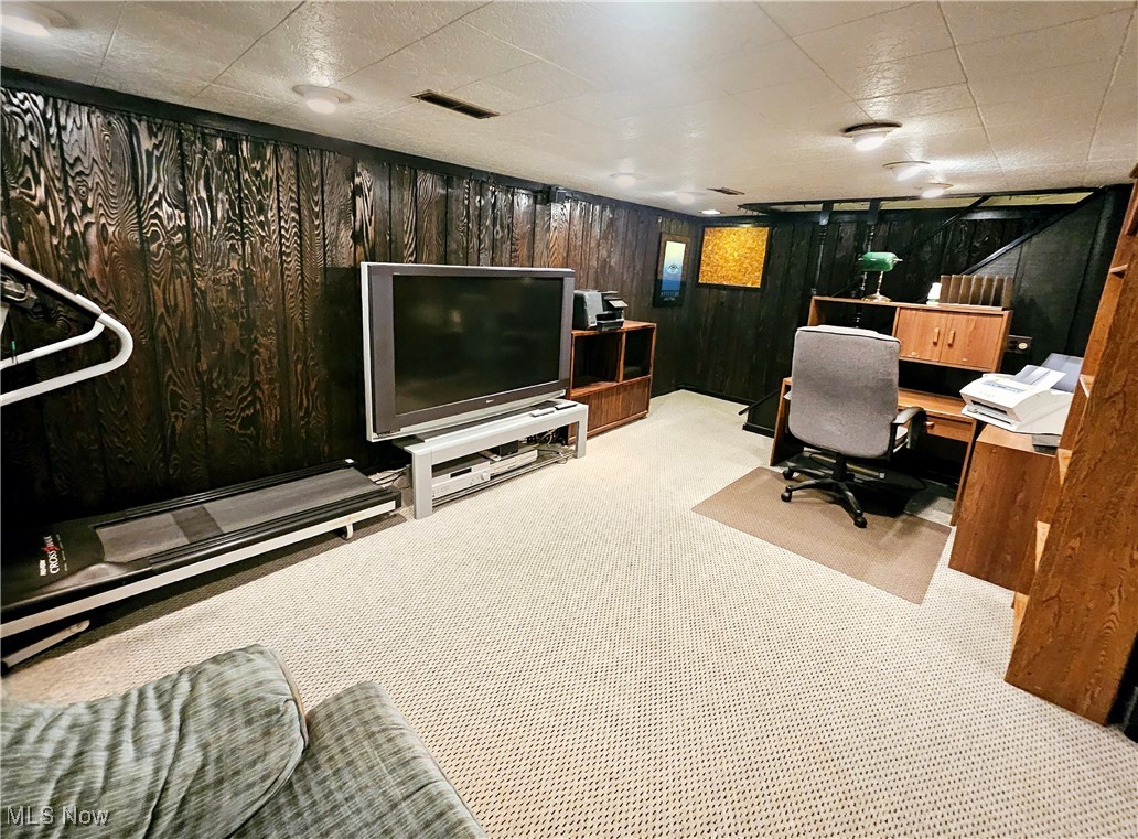 17305 Independence Court