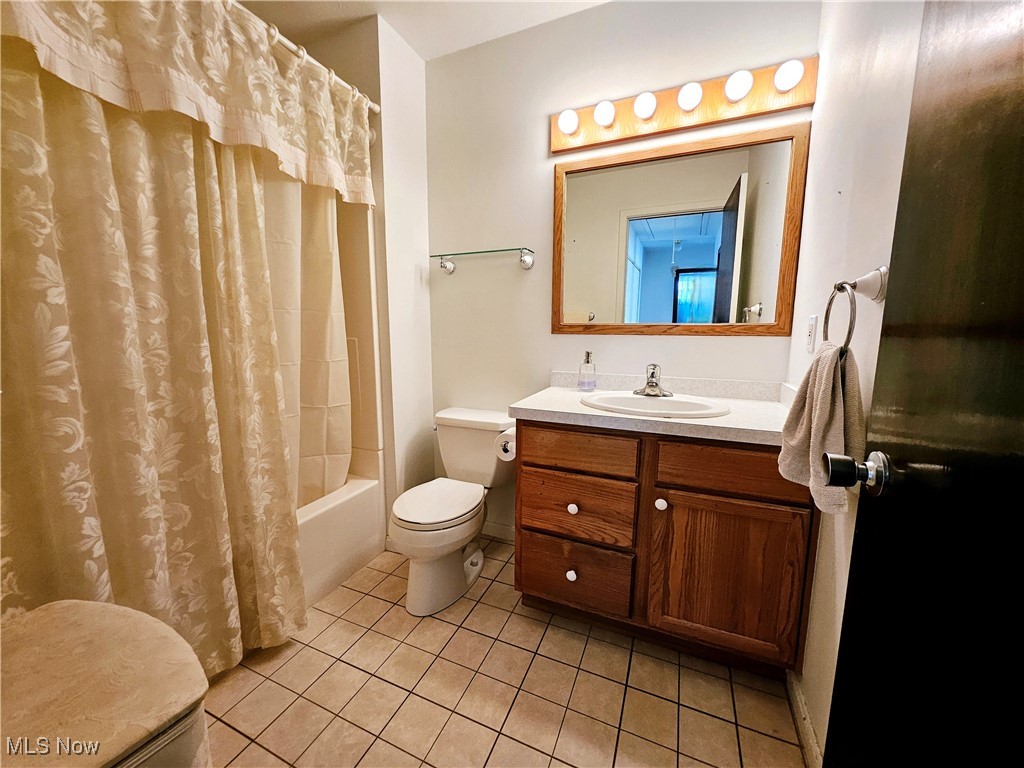 17305 Independence Court