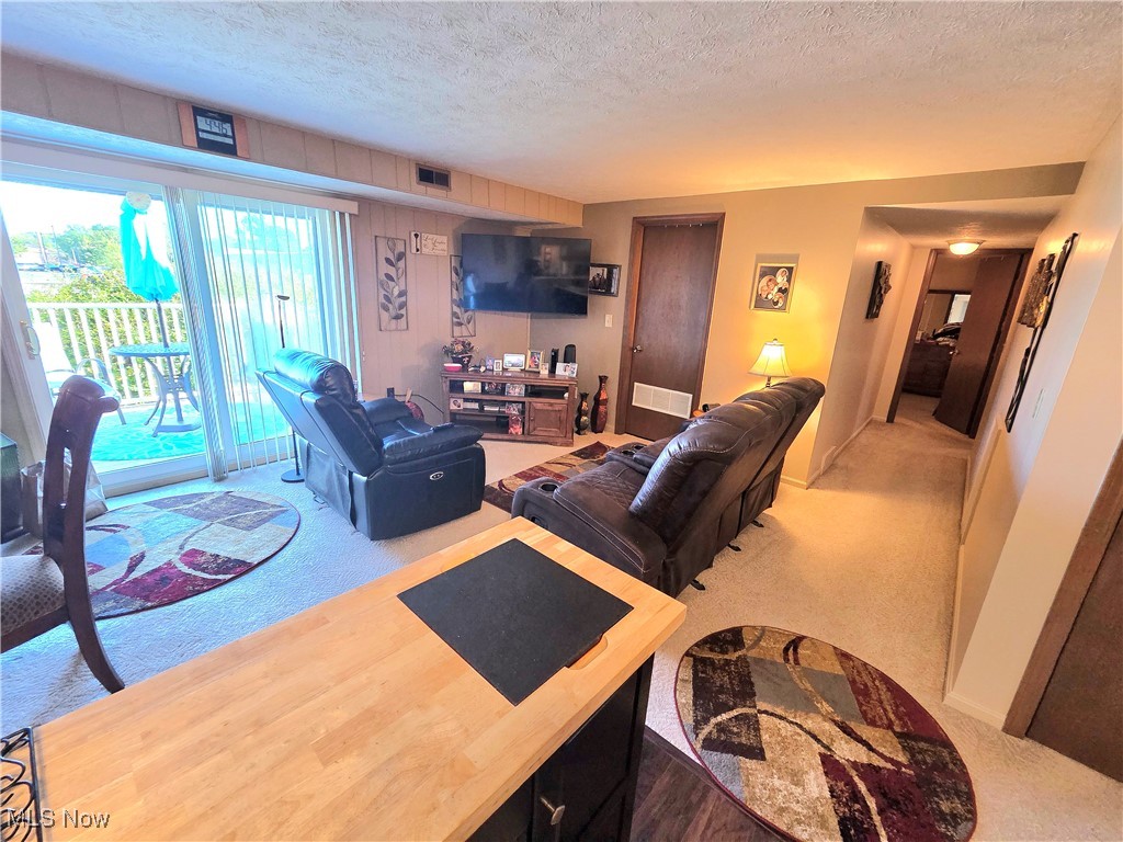 6943 N Parkway Drive 6943