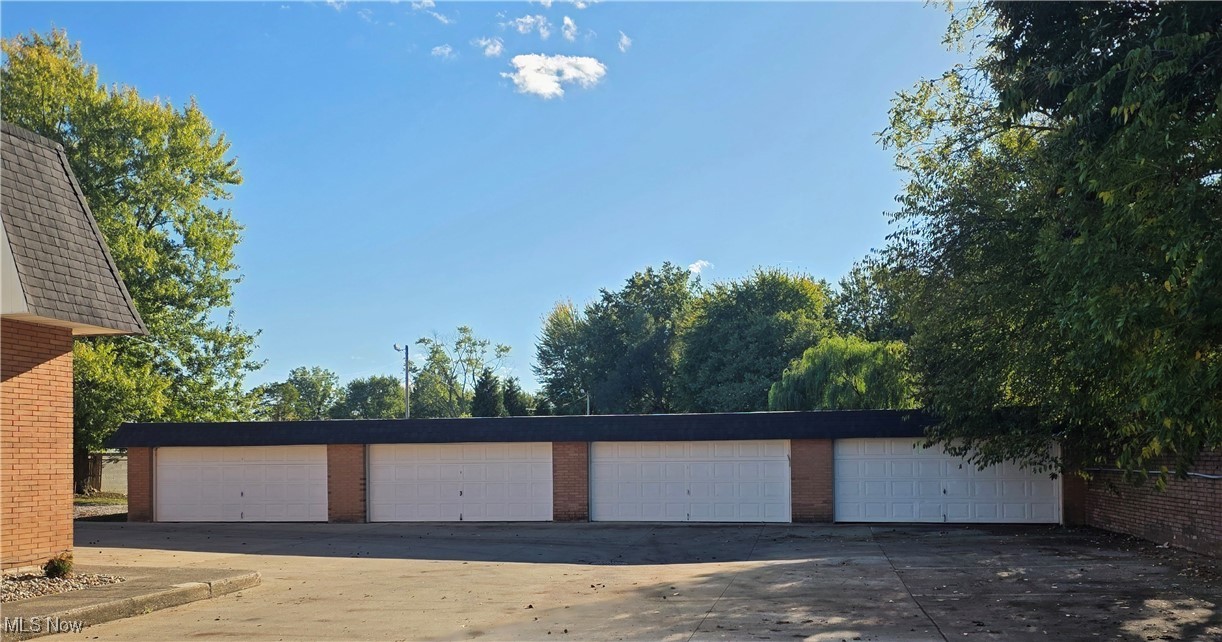 6943 N Parkway Drive 6943