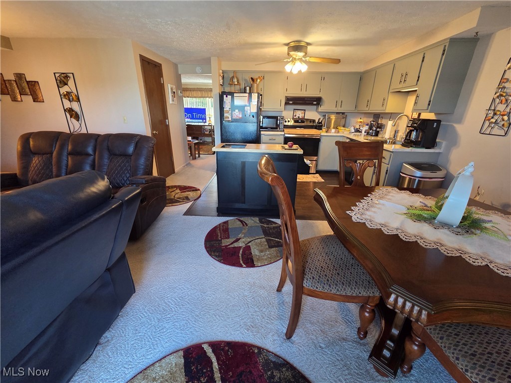 6943 N Parkway Drive 6943