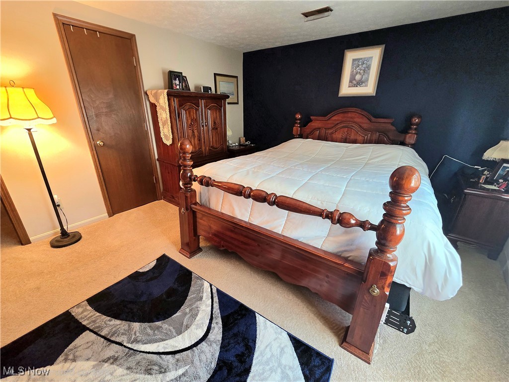 6943 N Parkway Drive 6943