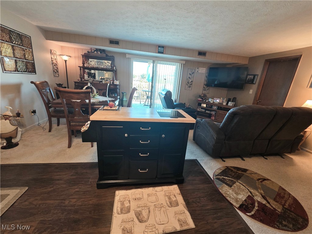 6943 N Parkway Drive 6943