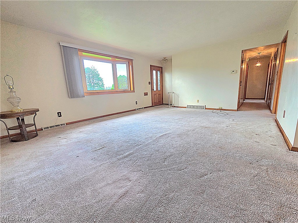 1423 Roanoke Drive