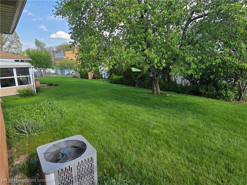 1423 Roanoke Drive