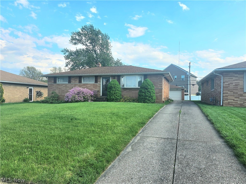 1423 Roanoke Drive