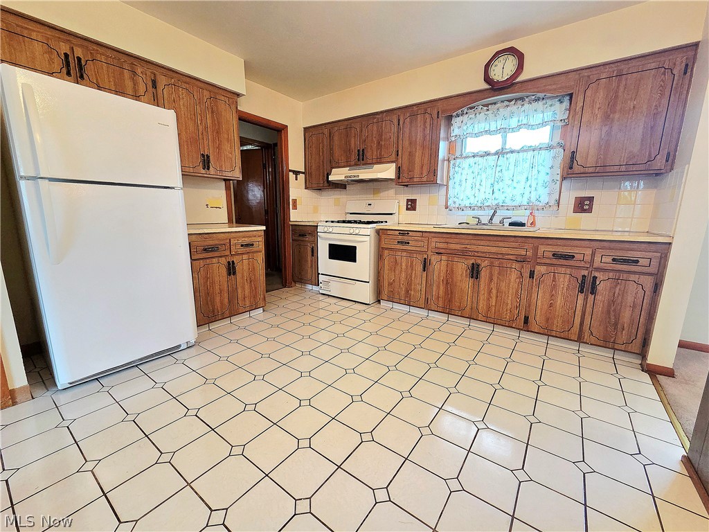 1423 Roanoke Drive