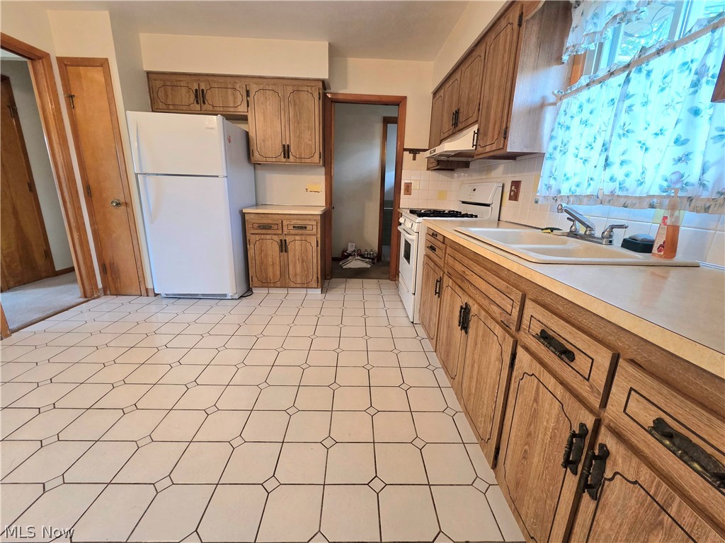 1423 Roanoke Drive
