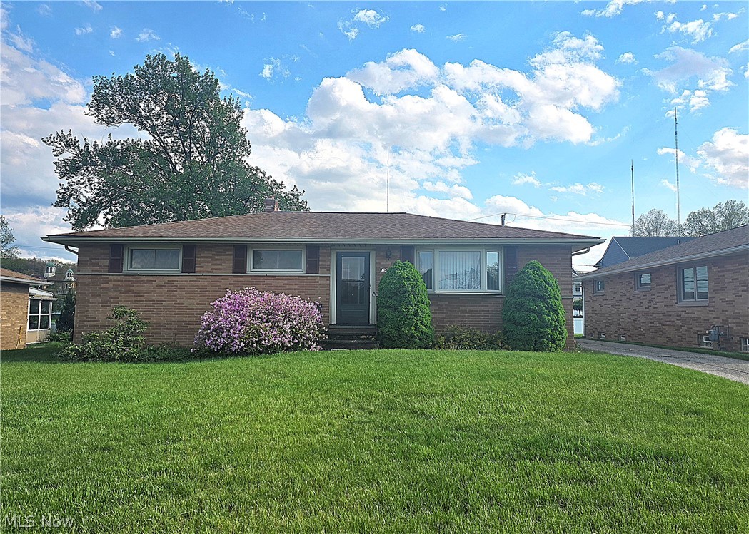 1423 Roanoke Drive