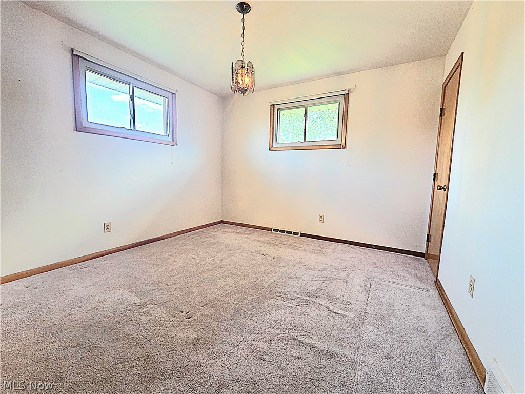 1423 Roanoke Drive
