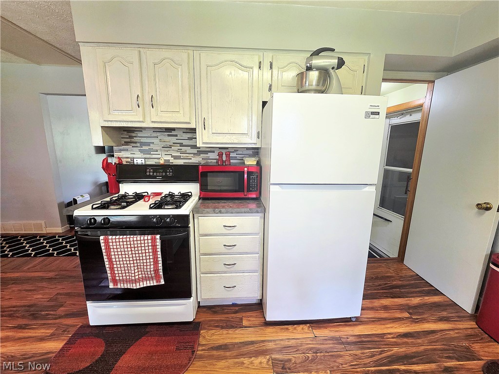 185 Briarleigh Drive