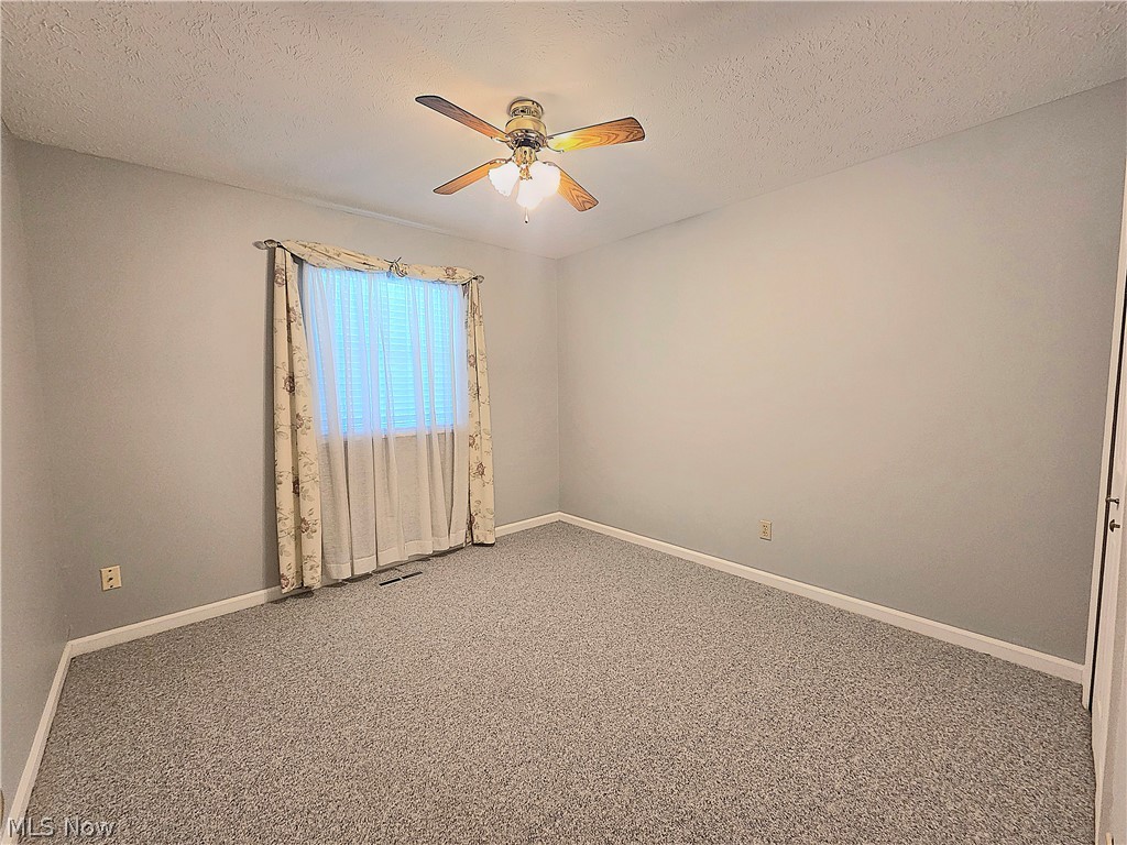 5650 Lauren Oval