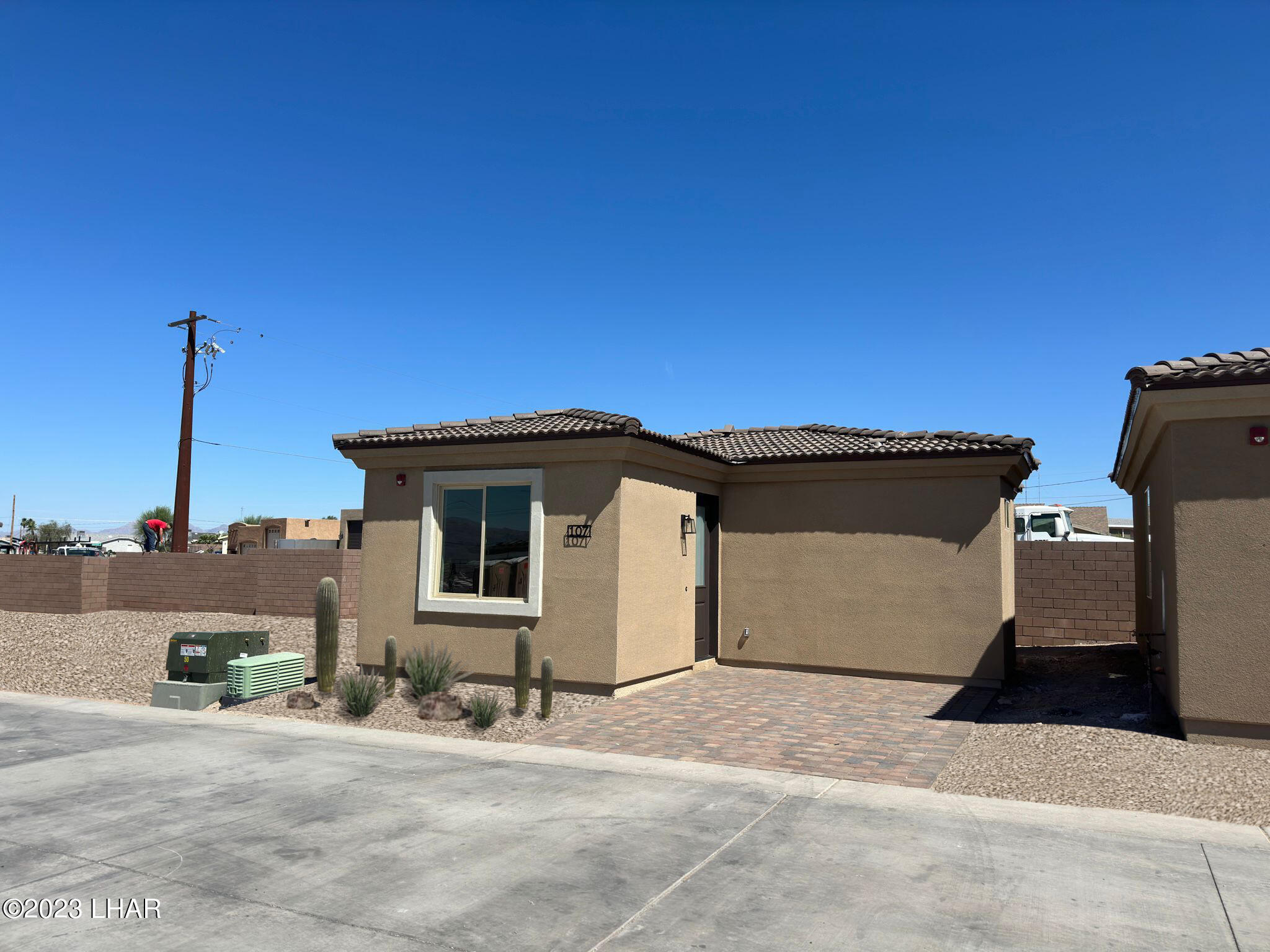 3080 Arapaho Dr, 107