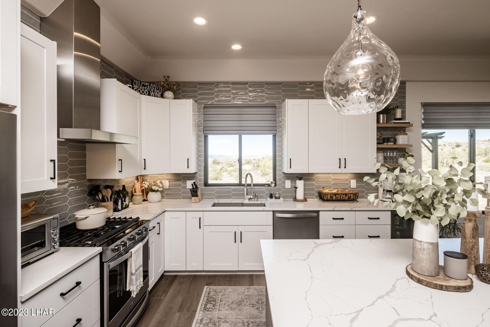 8023 Corte Del Desierto