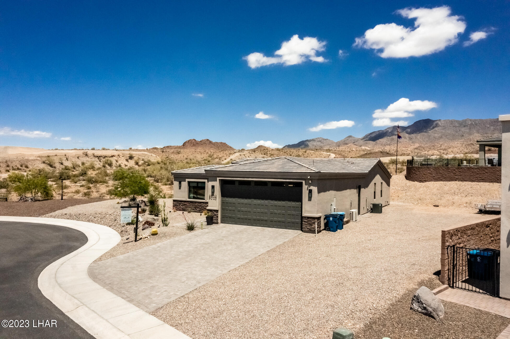 8023 Corte Del Desierto
