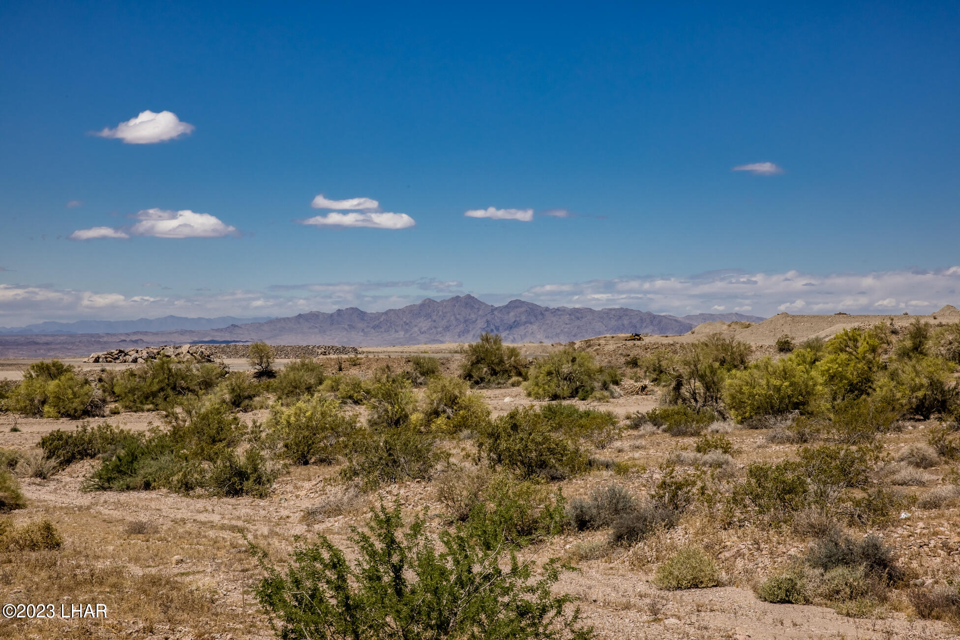 8023 Corte Del Desierto