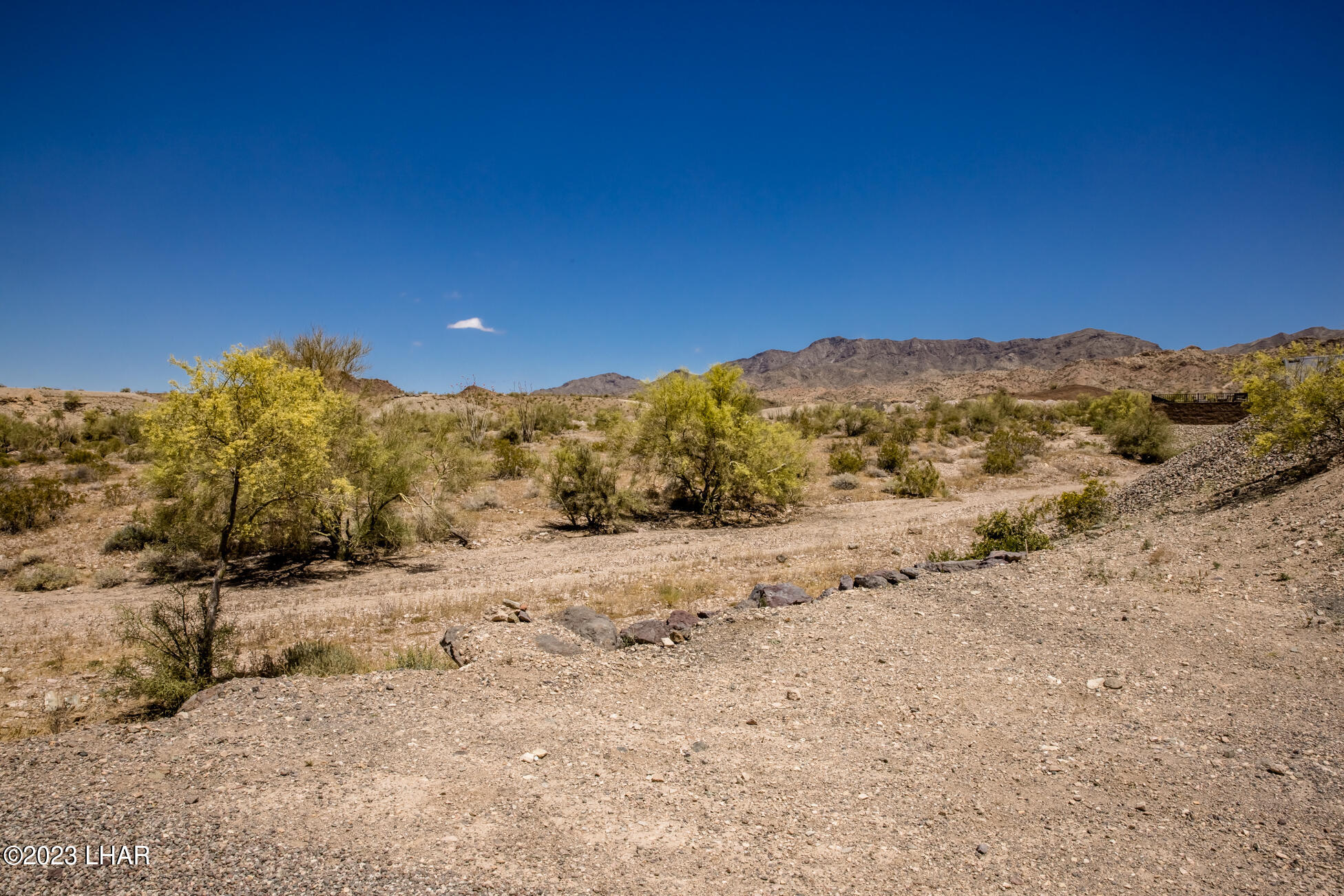 8023 Corte Del Desierto