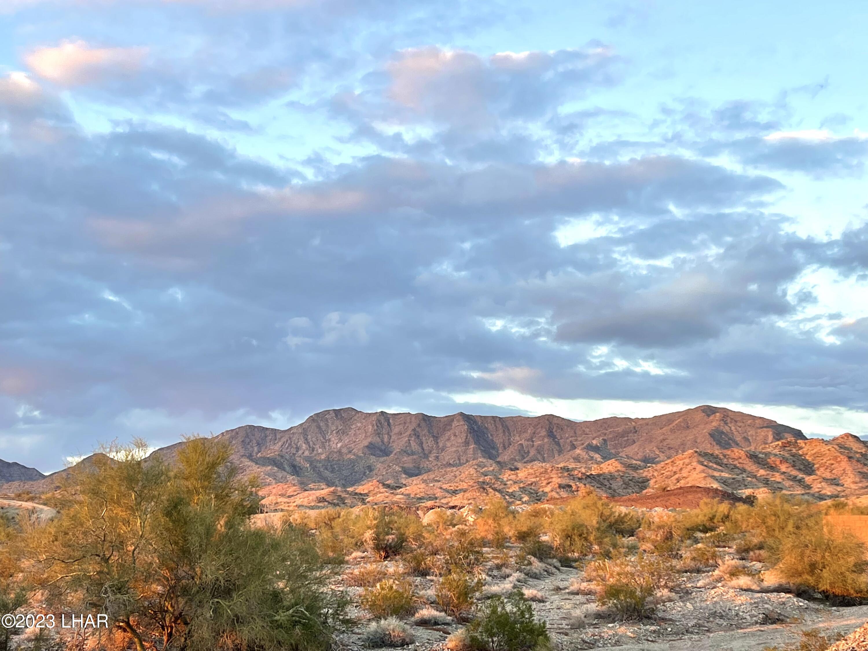 8023 Corte Del Desierto