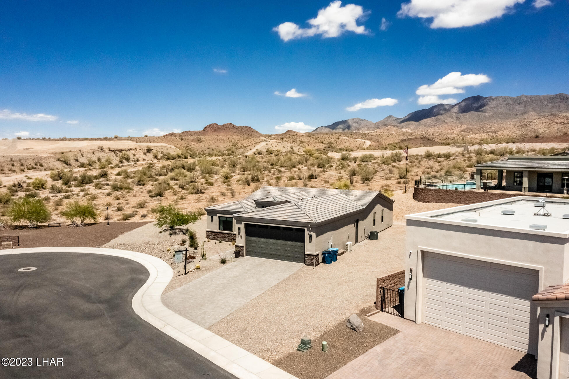 8023 Corte Del Desierto