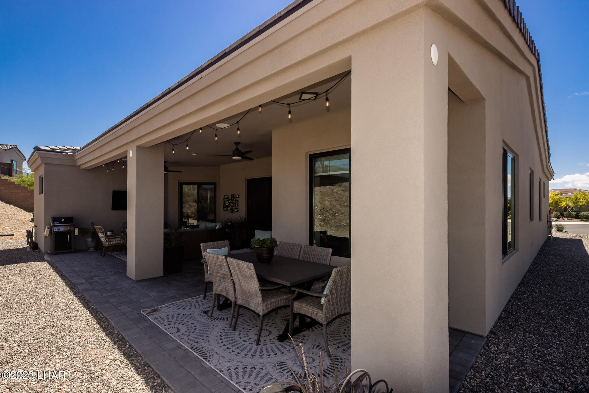 8023 Corte Del Desierto