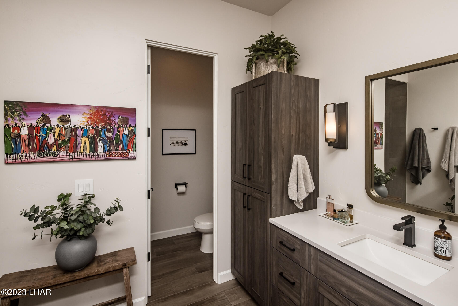 8023 Corte Del Desierto