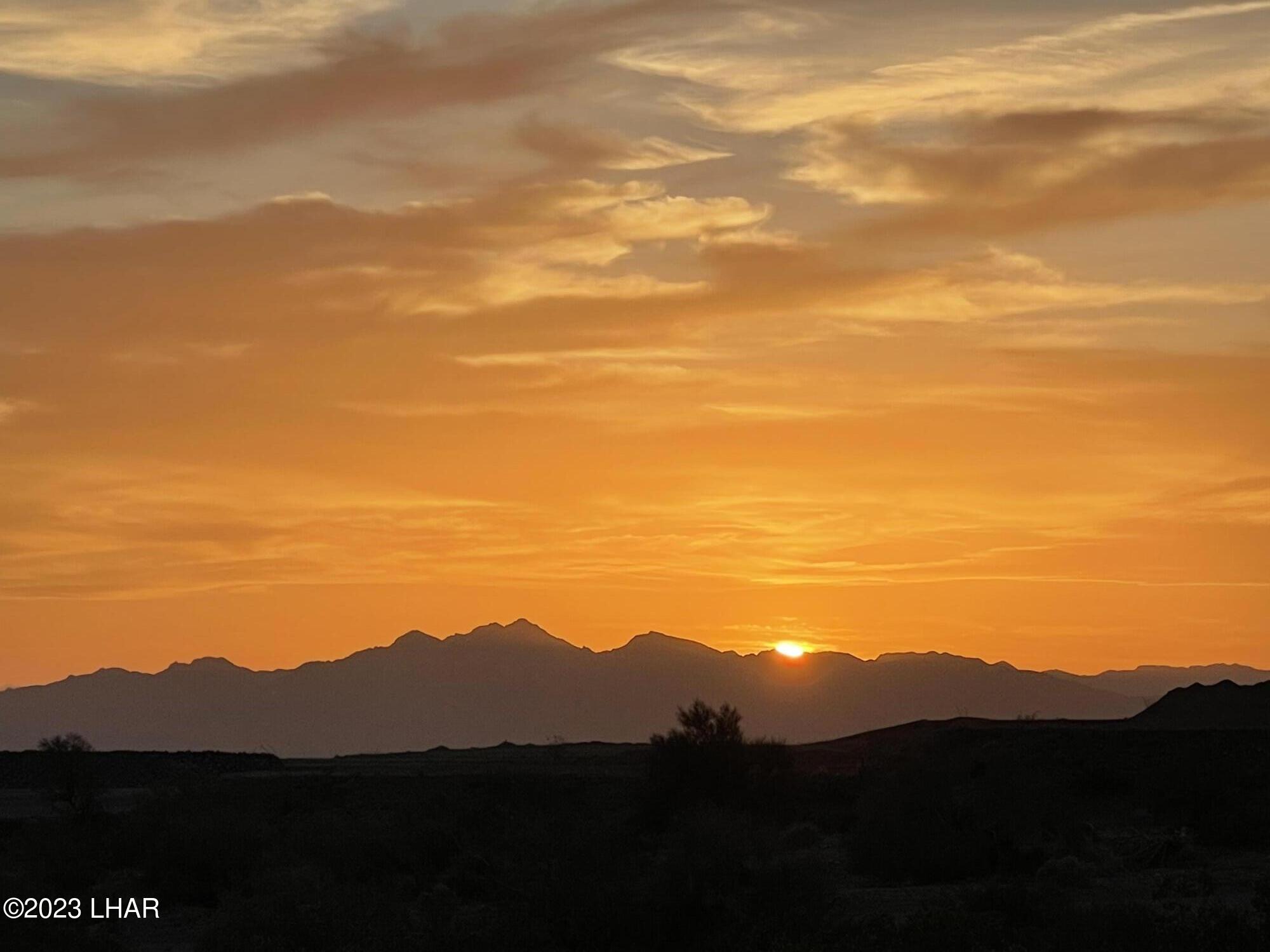 8023 Corte Del Desierto