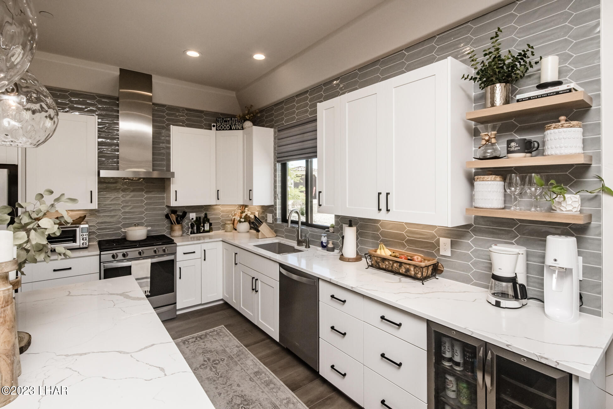 8023 Corte Del Desierto