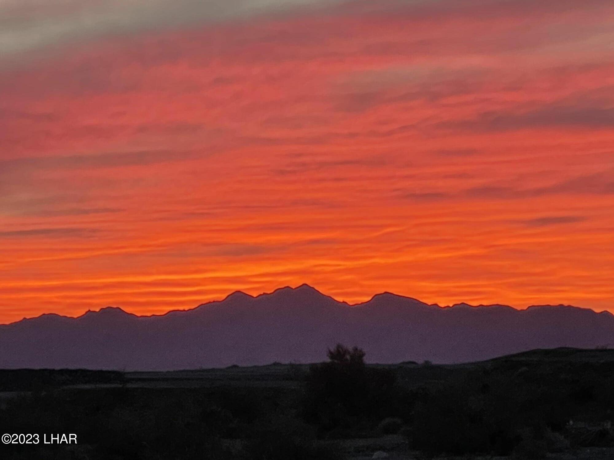 8023 Corte Del Desierto