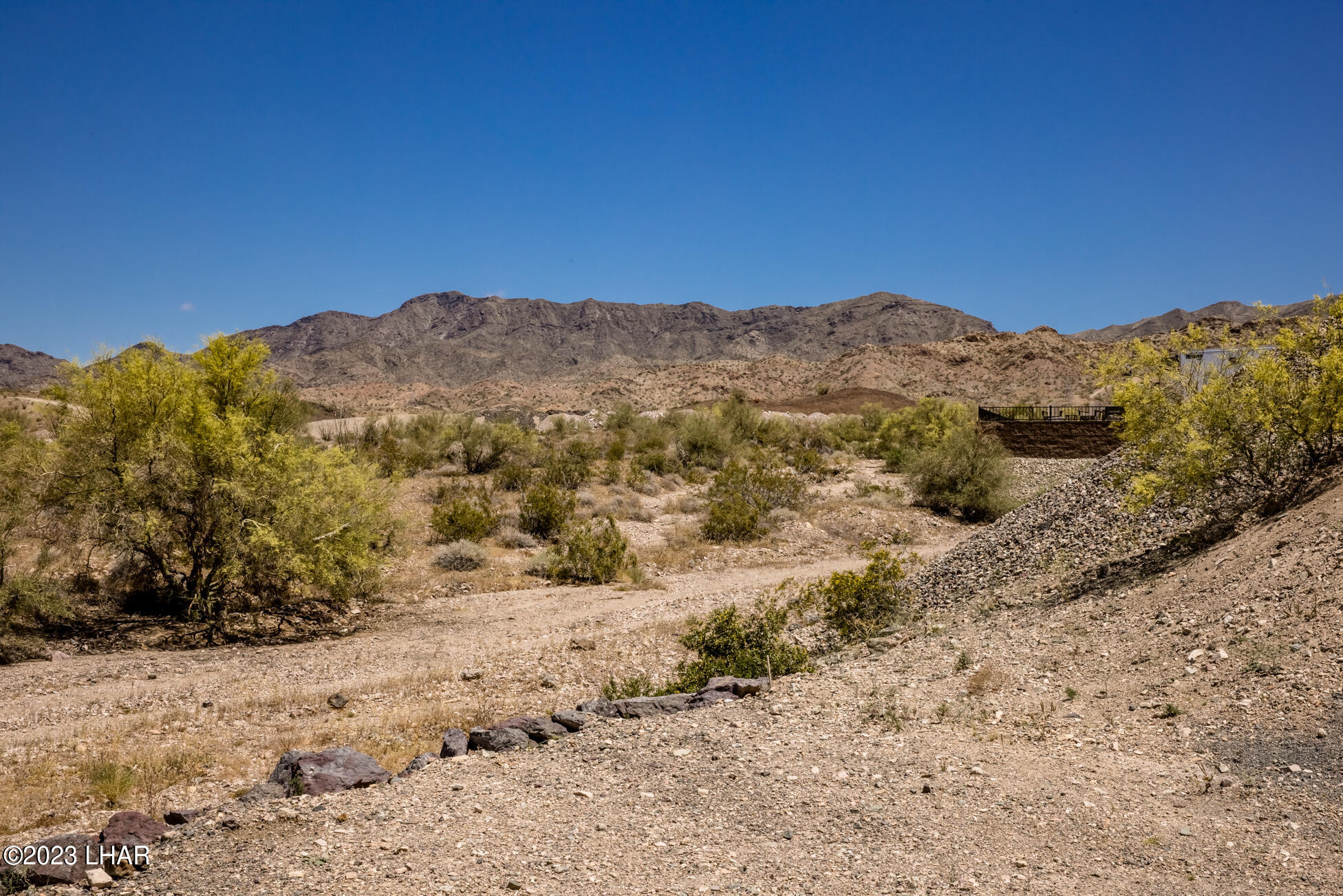 8023 Corte Del Desierto