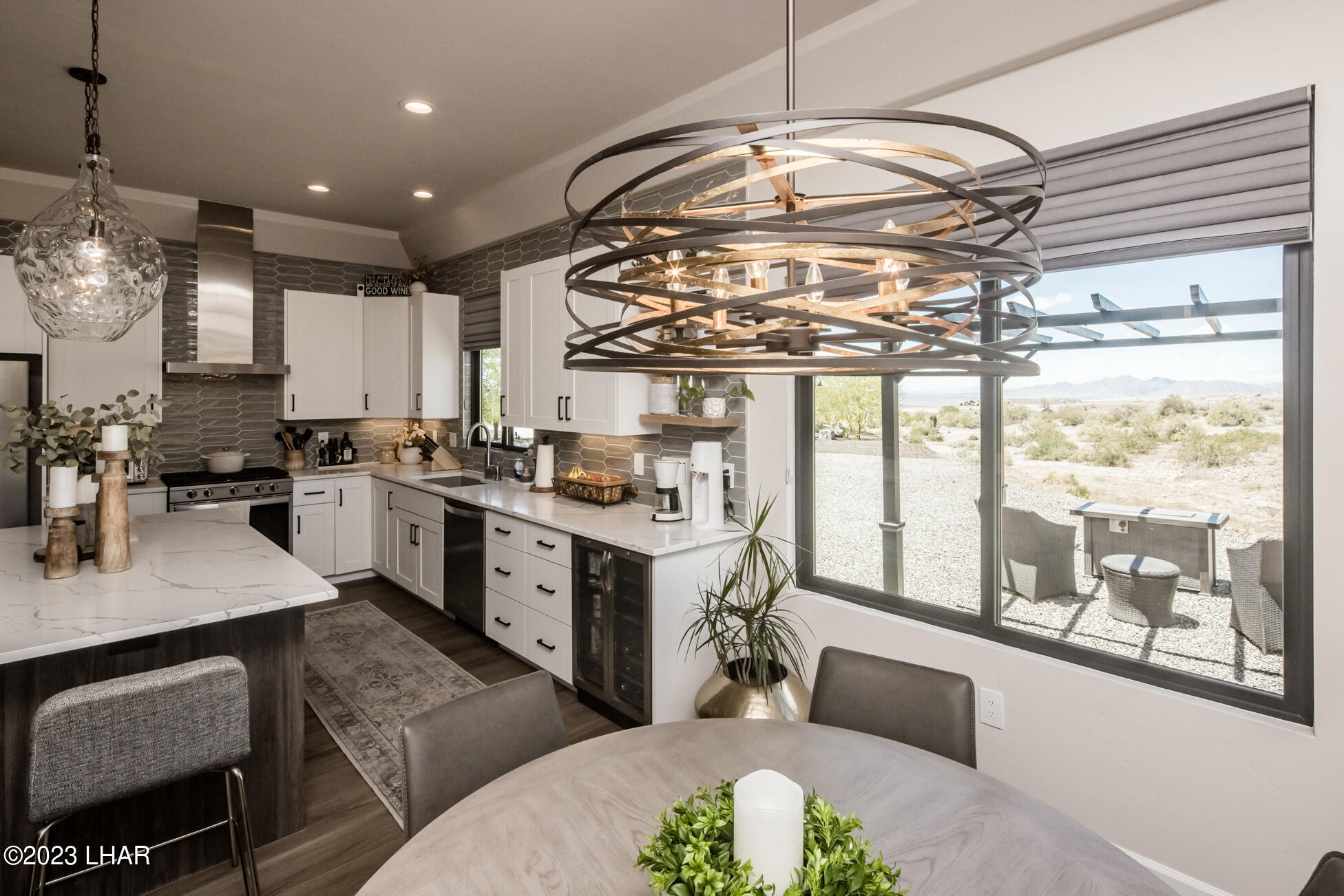 8023 Corte Del Desierto