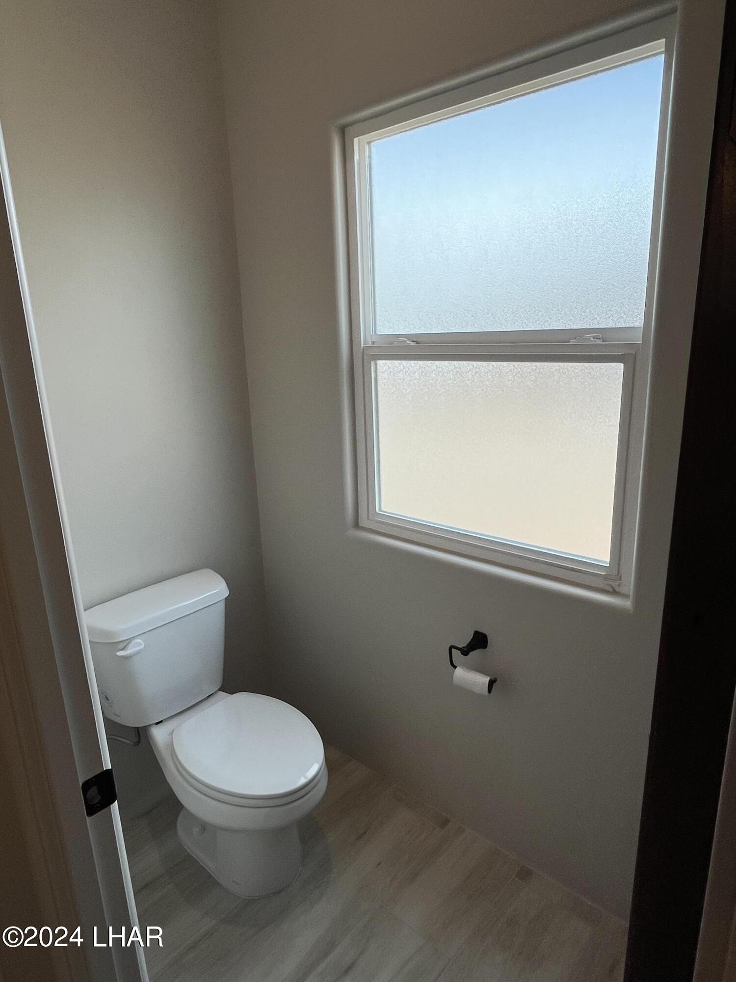 1731 E Persimmon Ave