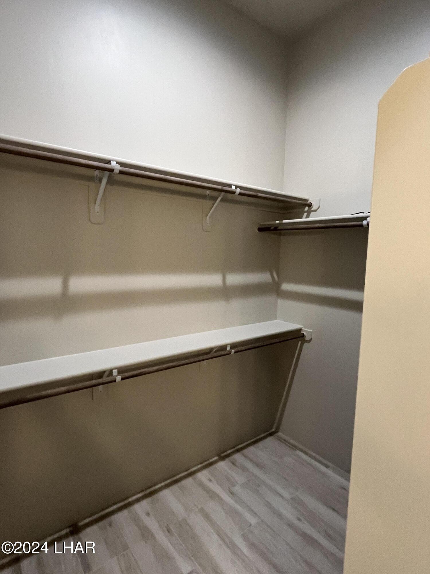 1731 E Persimmon Ave