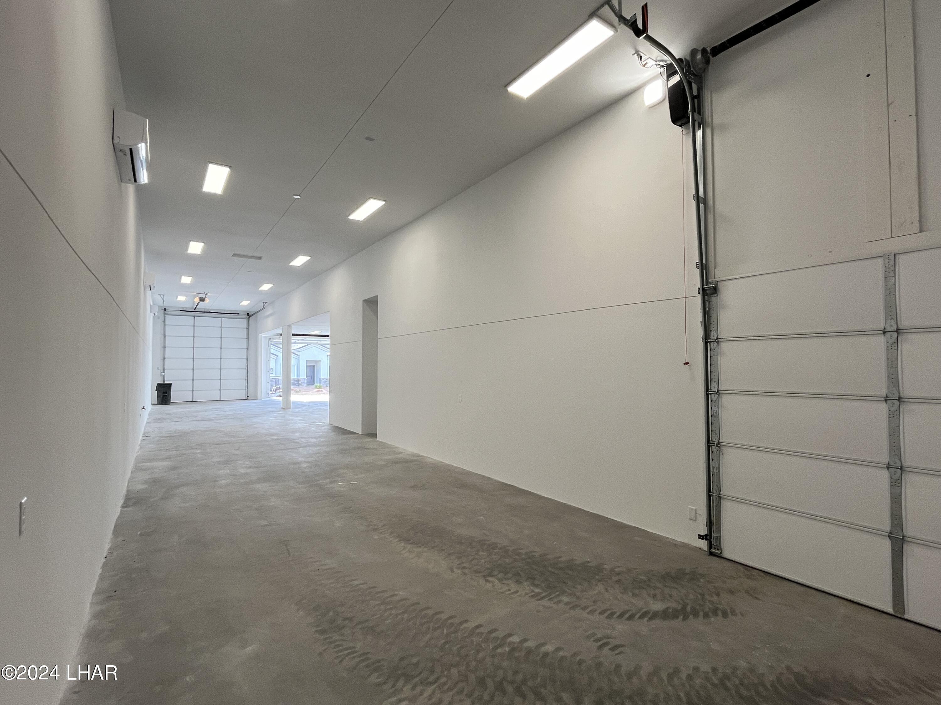 1731 E Persimmon Ave