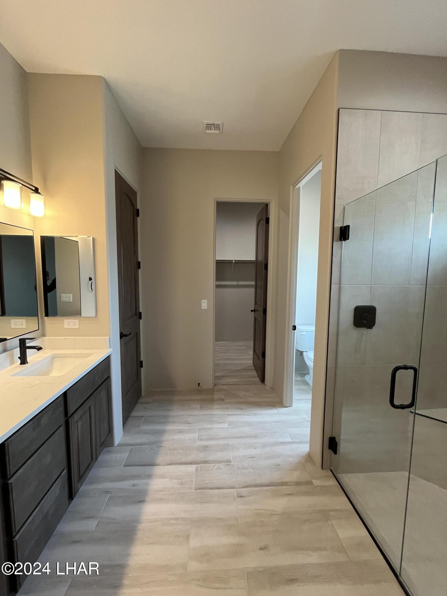 1731 E Persimmon Ave